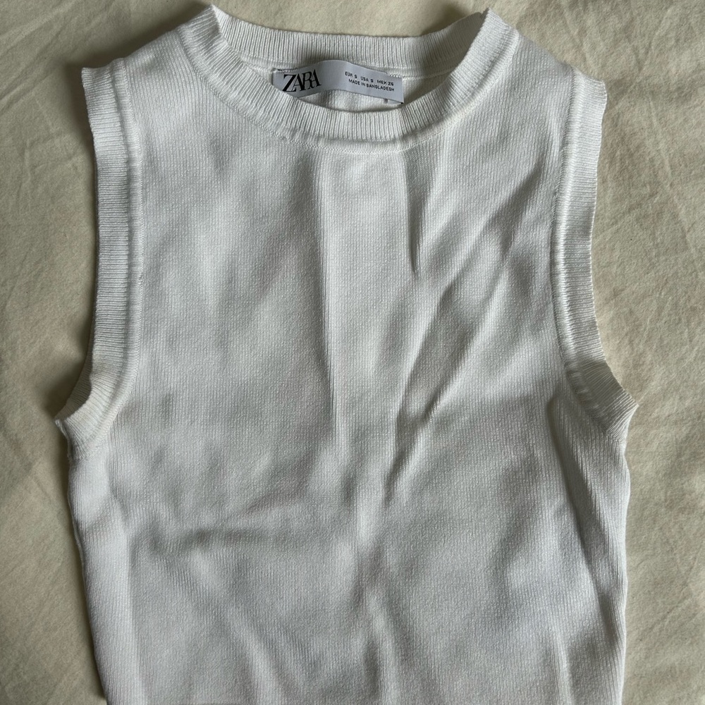 Zara White Sleeveless Top